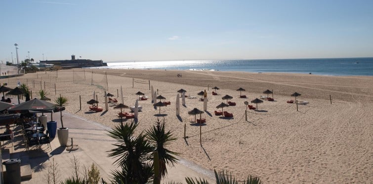 Praia de Carcavelos_Aribnb