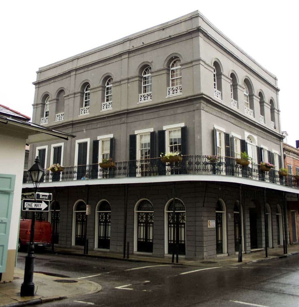 haunted houses to visit in new orleans