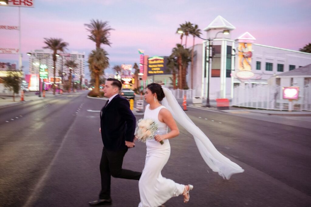 best places to elope las vegas