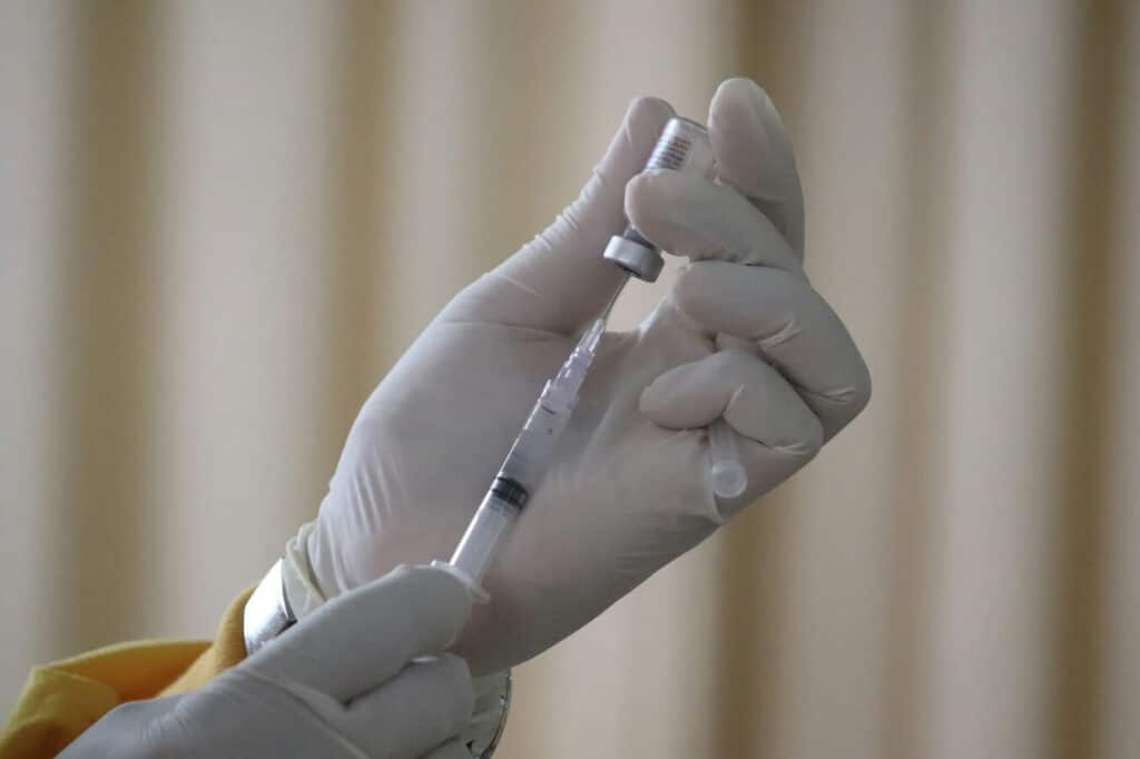 vaccines-to-get-before-traveling-to-africa
