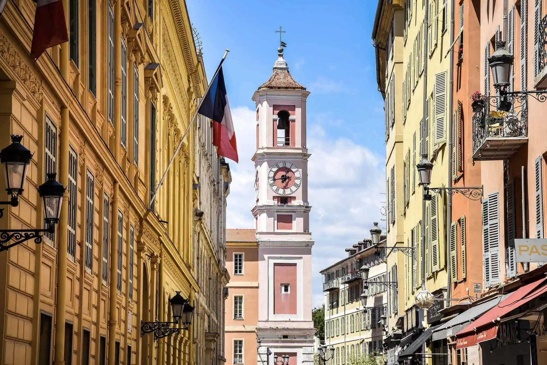 what to do if you get sick in nice